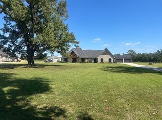 1045 Hall Rd, Stonewall, LA 71078