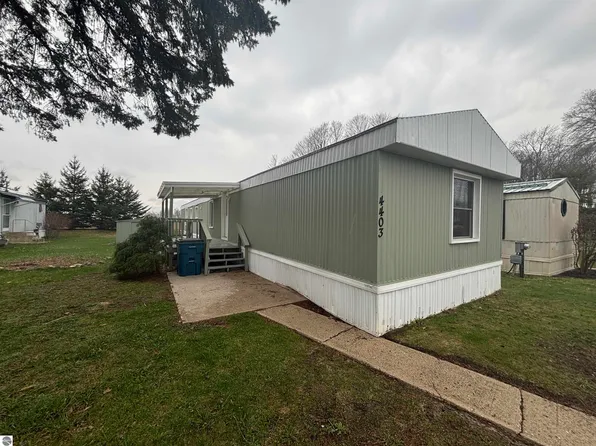 4403 Daisy Ln, Traverse City, MI 49685