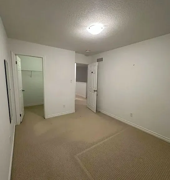 105 Woodedge Cir — Photo 32
