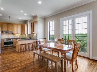 1132 Hemingway Ln, Irving, TX 75063