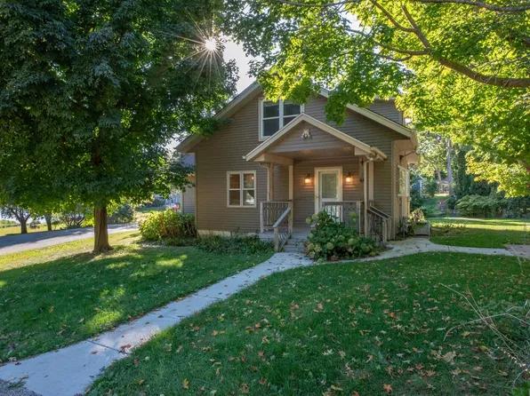 N9113 Juniper STREET, East Troy, WI 53120