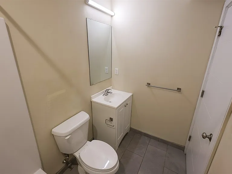 332 Talbot Ave #5 — Photo 15