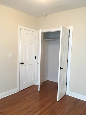 Rented by BRICK & GALO REALTY CORP | media 4