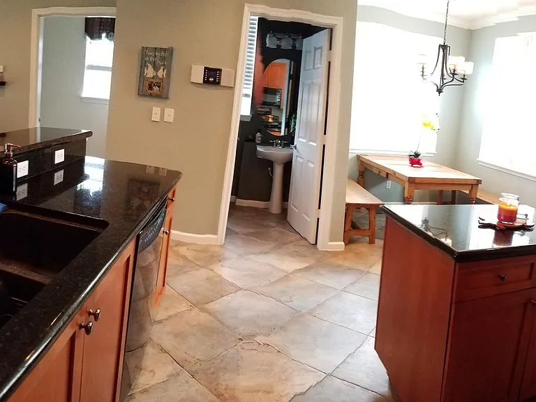 132 Greenwich Cir — Photo 13