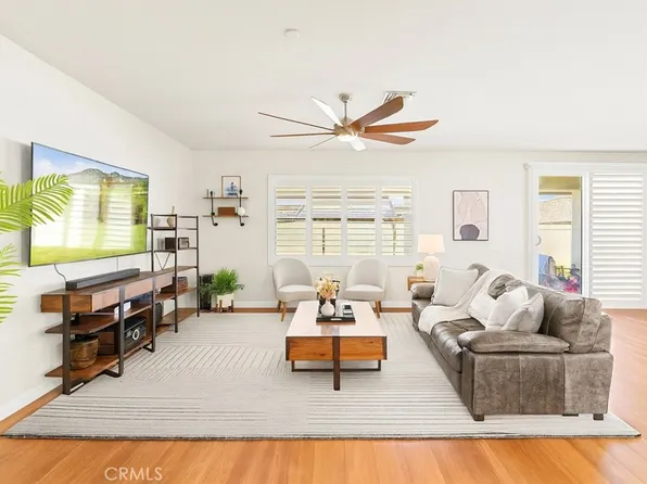 28382 Hopscotch Dr, Sun City, CA 92585