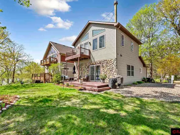 24563 Irish Ln, Cleveland, MN 56017