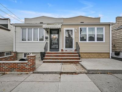 6439 58th Rd, Flushing, NY, 11378