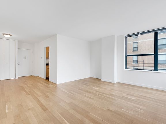 3rd image of 247 W 87th St APT 19F