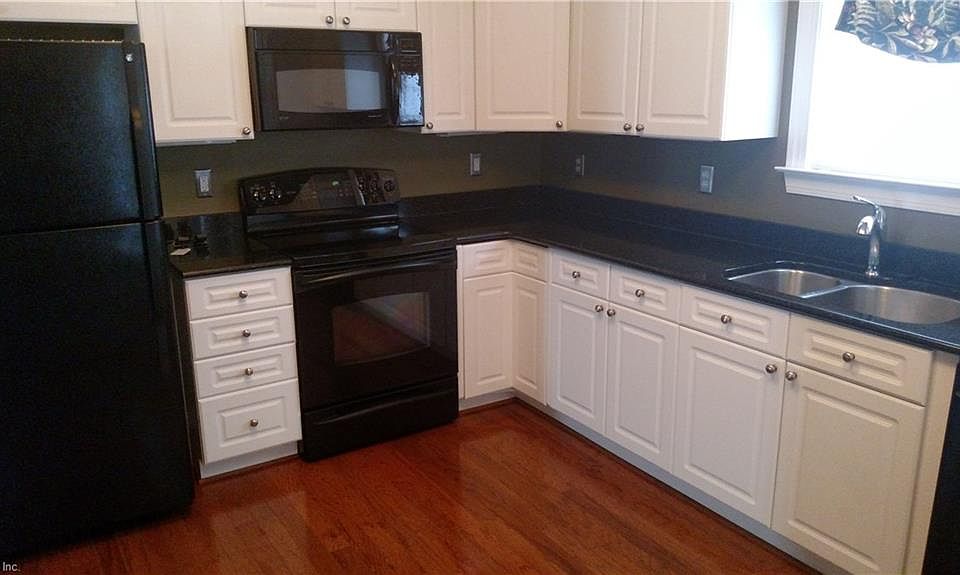 1st image of 2120 Everton Ln