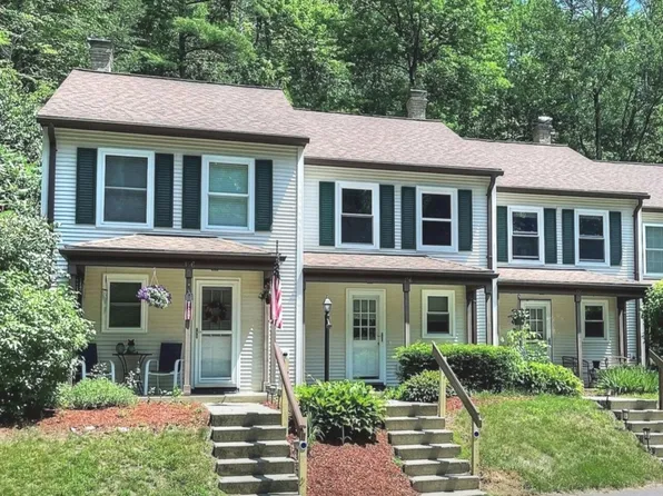 156 Whispering Pines Lane #4, Colchester, VT 05446