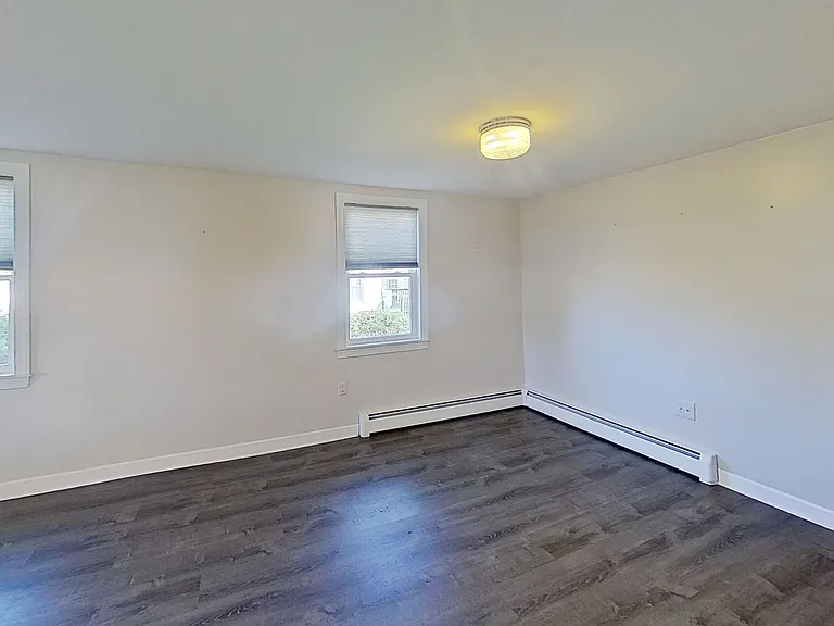 61 Berlin St — Photo 2