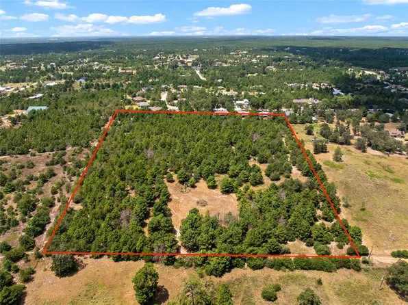 186 Hook Em Horns Dr, Paige, TX 78659