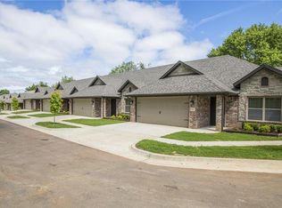 1700 S Dixieland Rd APT 114, Rogers, AR 72758