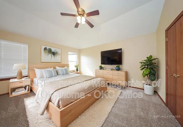 160 N Lakeside Ter — Photo 11