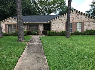 919 Wycliffe Dr, Houston, TX 77079
