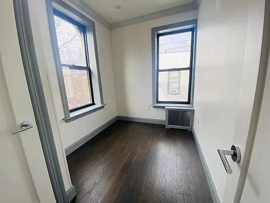 Rented by Vertical Real Estate LLC | media 3