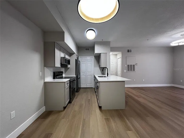 13102 Mulberry Park Dr #917 — Photo 3