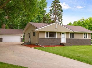 814 87th Ln NW, Coon Rapids, MN 55433