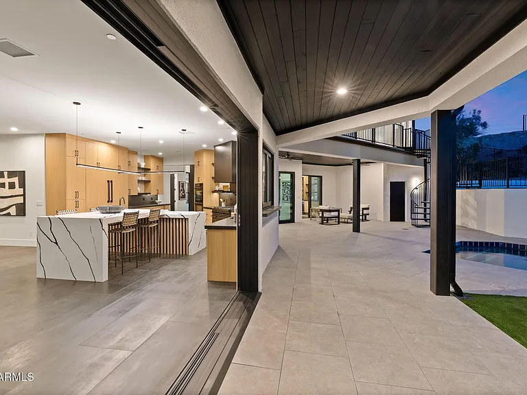 3135 E Palo Verde Dr — Photo 41