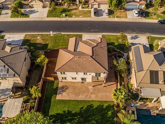 3rd image of 33877 Pintail St