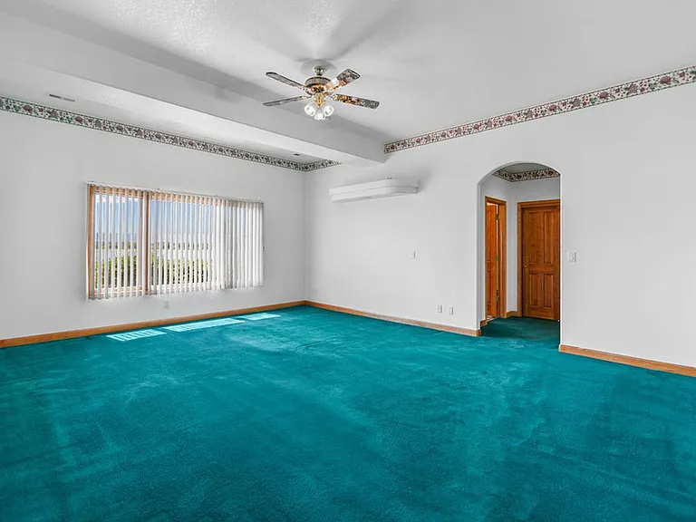 3957 Valley Oak Dr — Photo 34