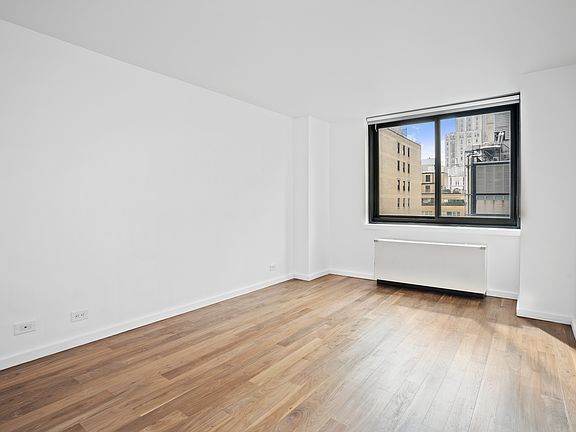 4th image of 515 E 72nd St APT 11G