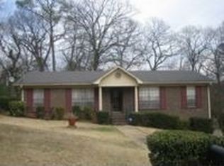 132 Hickory Cir, Fairfield, AL 35064