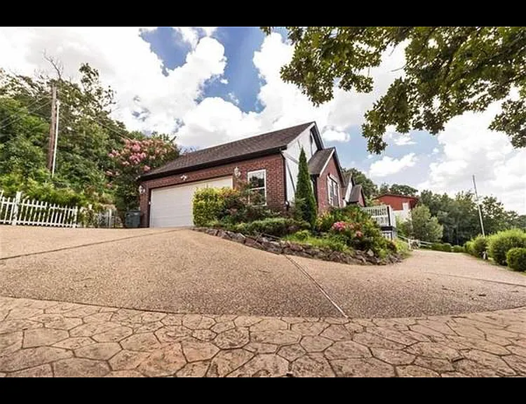 2580 N Karyn Ave #1 — Photo 14
