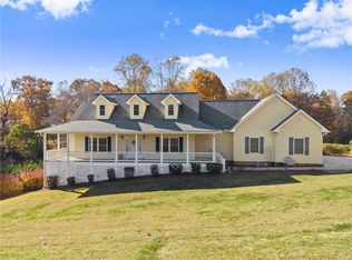 65 Golden Autumn Dr, Dahlonega, GA 30533