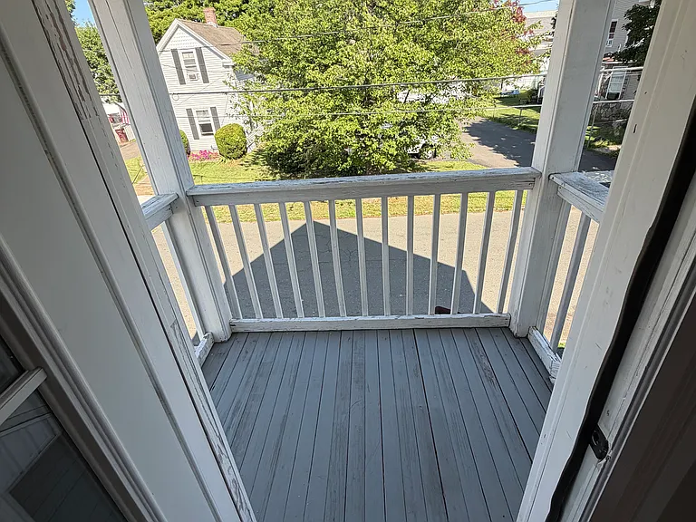 10 Taylor Ave #10 — Photo 14