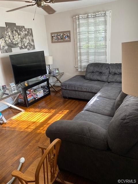2nd image of 209 Naglee Ave