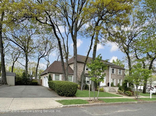 121 Shiel Ave, Staten Island, NY 10309