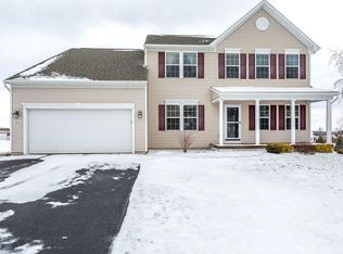 5844 Quarter Moon Dr, Jamesville, NY 13078