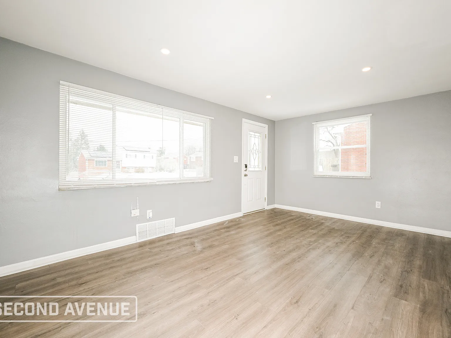 3 bed, 3.0 bath, 1925 sqft, $1,950 — Photo 3