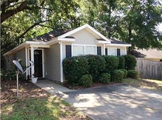 693 Willow Pointe Dr, Mobile, AL 36695