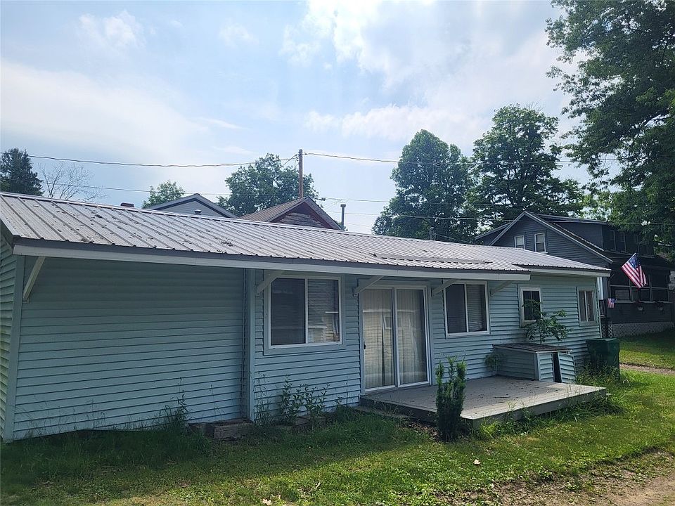 1st image of 36070 Beechwood Ave