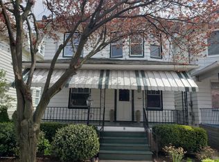 8 Sterling Ave, Wilkes Barre, PA 18702