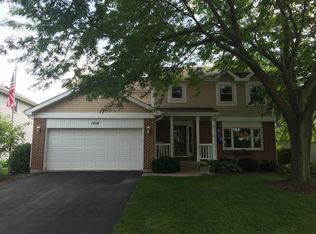 1658 Hinterlong Ln, Naperville, IL 60563