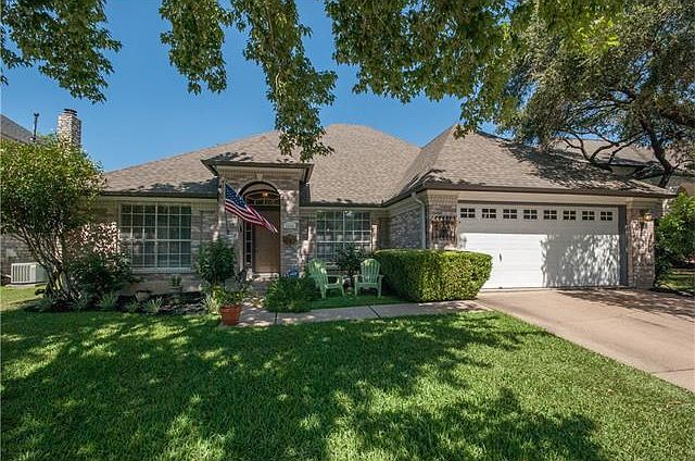 1st image of 13316 Tamayo Dr