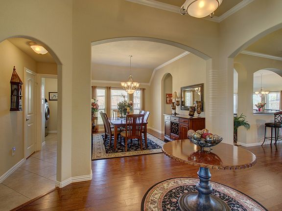 2nd image of 8403 Pecan Creek Dr