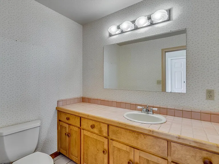 20 Rosedale Rd — Photo 30