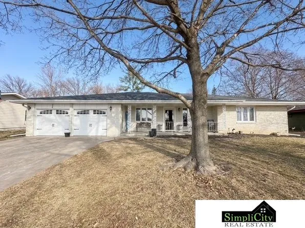 600 Russell St, Firth, NE 68358