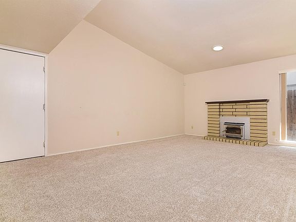 4th image of 9361 Salina Way