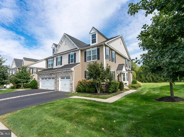 356 W Boulder Dr, Chalfont, PA 18914