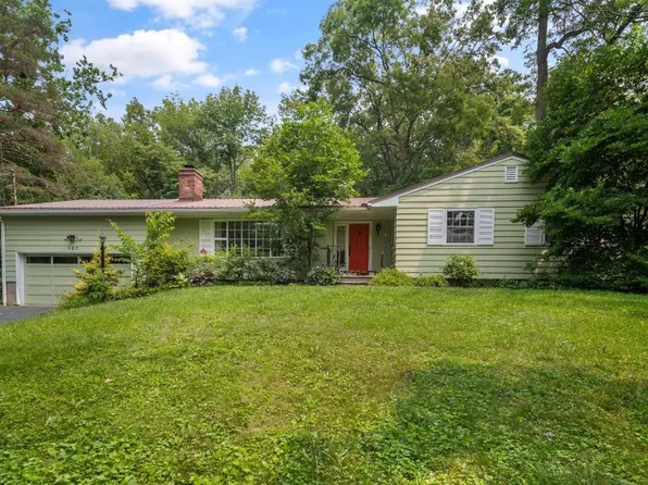 107 N Sunset Dr, Ithaca, NY 14850