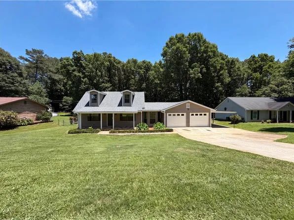 104 Belair Ln, Stockbridge, GA 30281