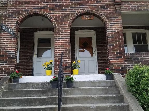 2nd image of 3747 Beechwood Blvd
