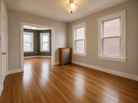 4th image of 956 Cambridge St #3