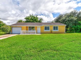 2098 SE Tiffany Ave, Port Saint Lucie, FL 34952