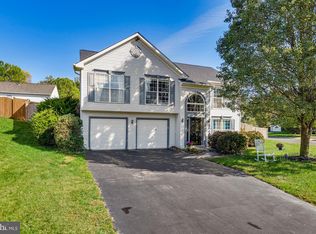 9400 Jenna Ct, Manassas Park, VA 20111